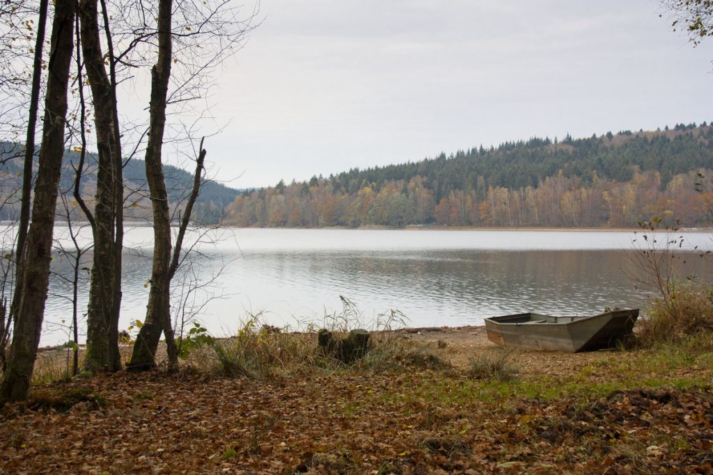 lac-des-vieilles-forges-automne-la-boucle-voyageuse-18