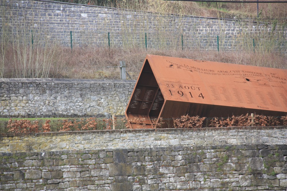 Dinant-Belgique_La-Boucle-Voyageuse (15)