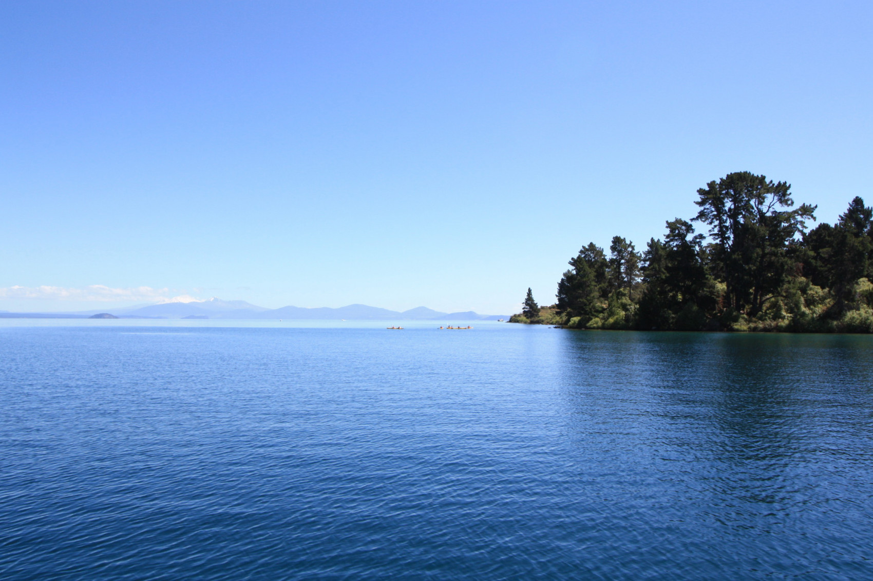 lac taupo photos